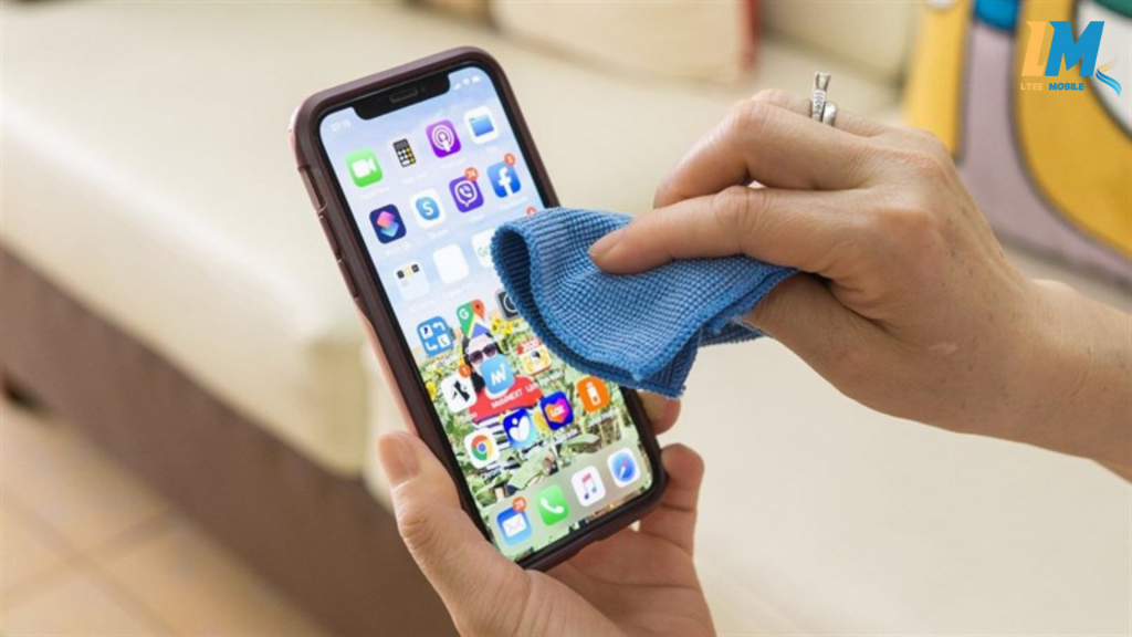 miếng dán chống xước màn hình điện thoại